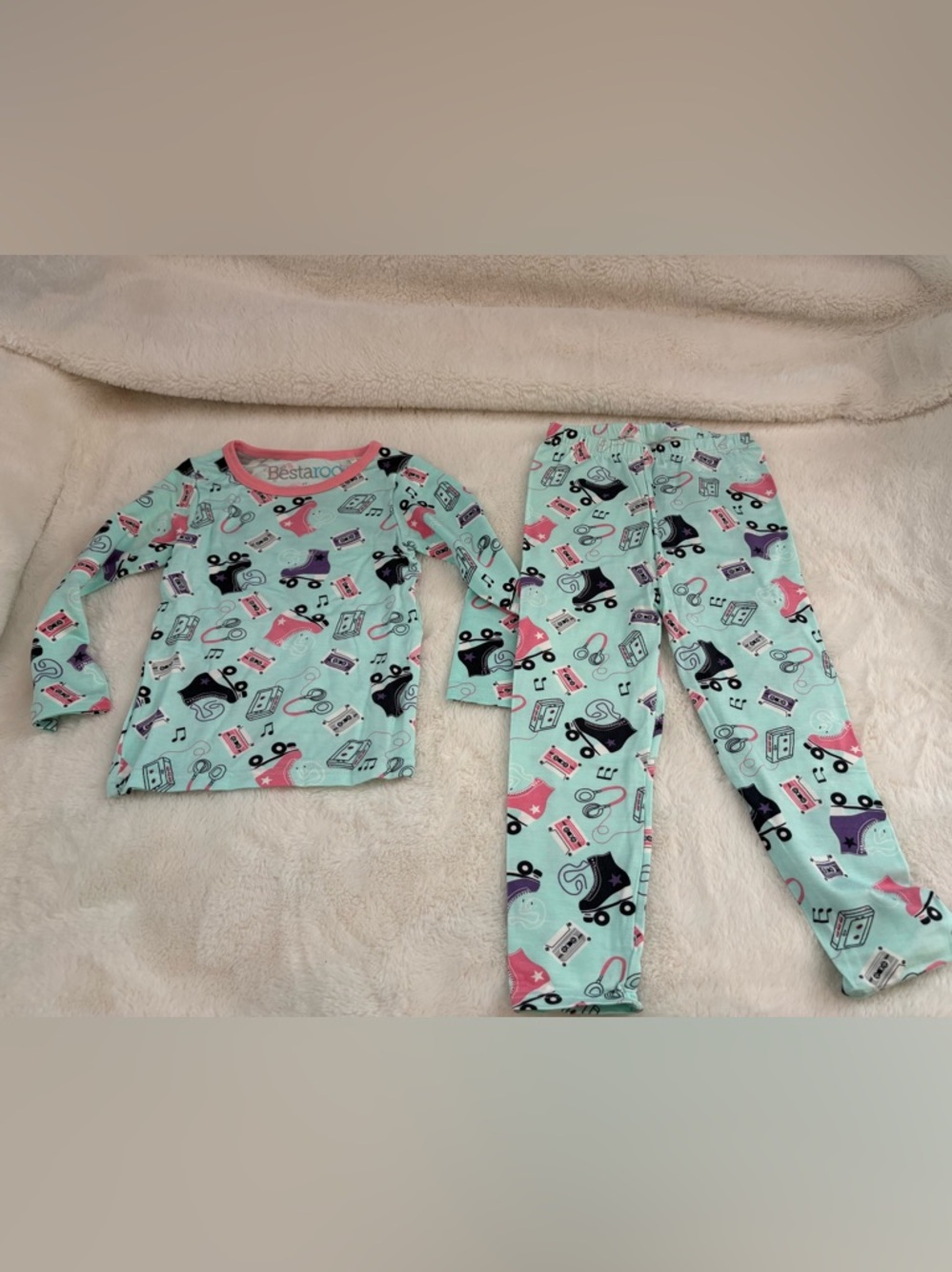 New without tags -Bestaroo Toddler girls Long-sleeve pajama set